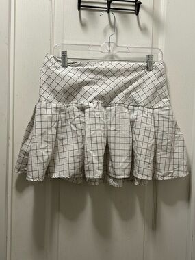 URBAN Romantics White Black Grid Ruffled Mini Skirt